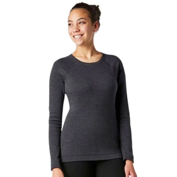 Smartwool Tops - SMARTWOOL Merino Wool 250 Baselayer Crew Top in Charcoal Gray